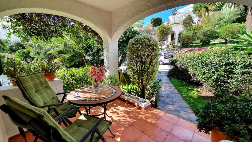 bungalow spain terrace garden outdoor seating costa del sol property